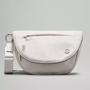 Lululemon All Night Festival Bag
Micro 2L